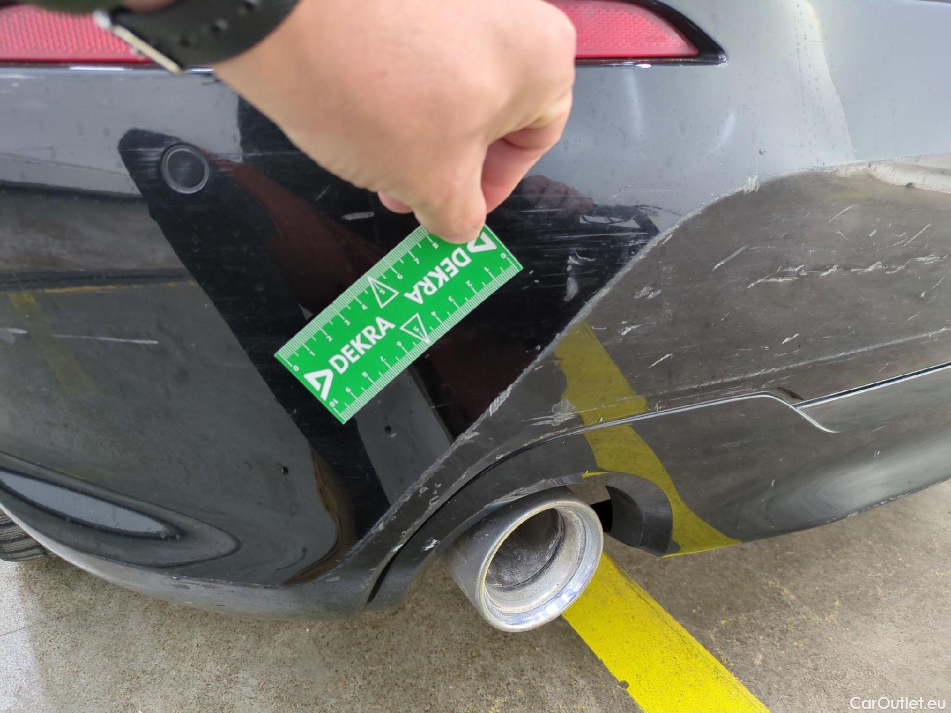  Bmw  Serie 1 Série 1 Berline 116 d Lounge 1.5 115CV BVA7 E6d #55