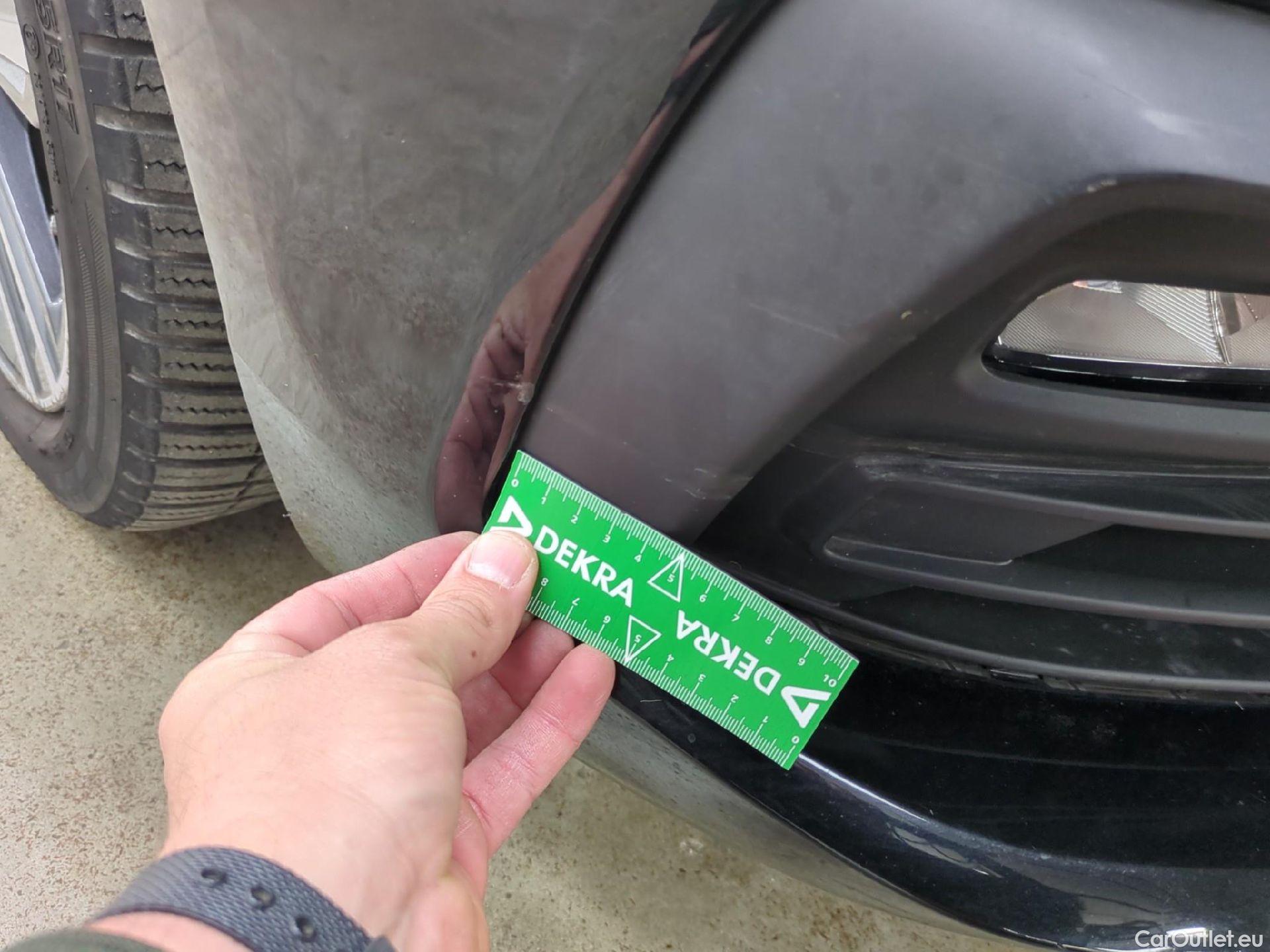  Bmw  Serie 1 Série 1 Berline 116 d Lounge 1.5 115CV BVA7 E6d #21