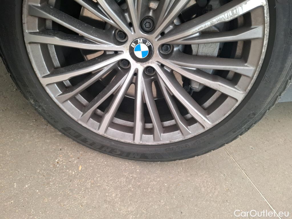  Bmw  Serie 3 BMW Série 3 Berline / 2018 / 4P / Berline 330e 292ch Luxury BVA8 Hybride #71