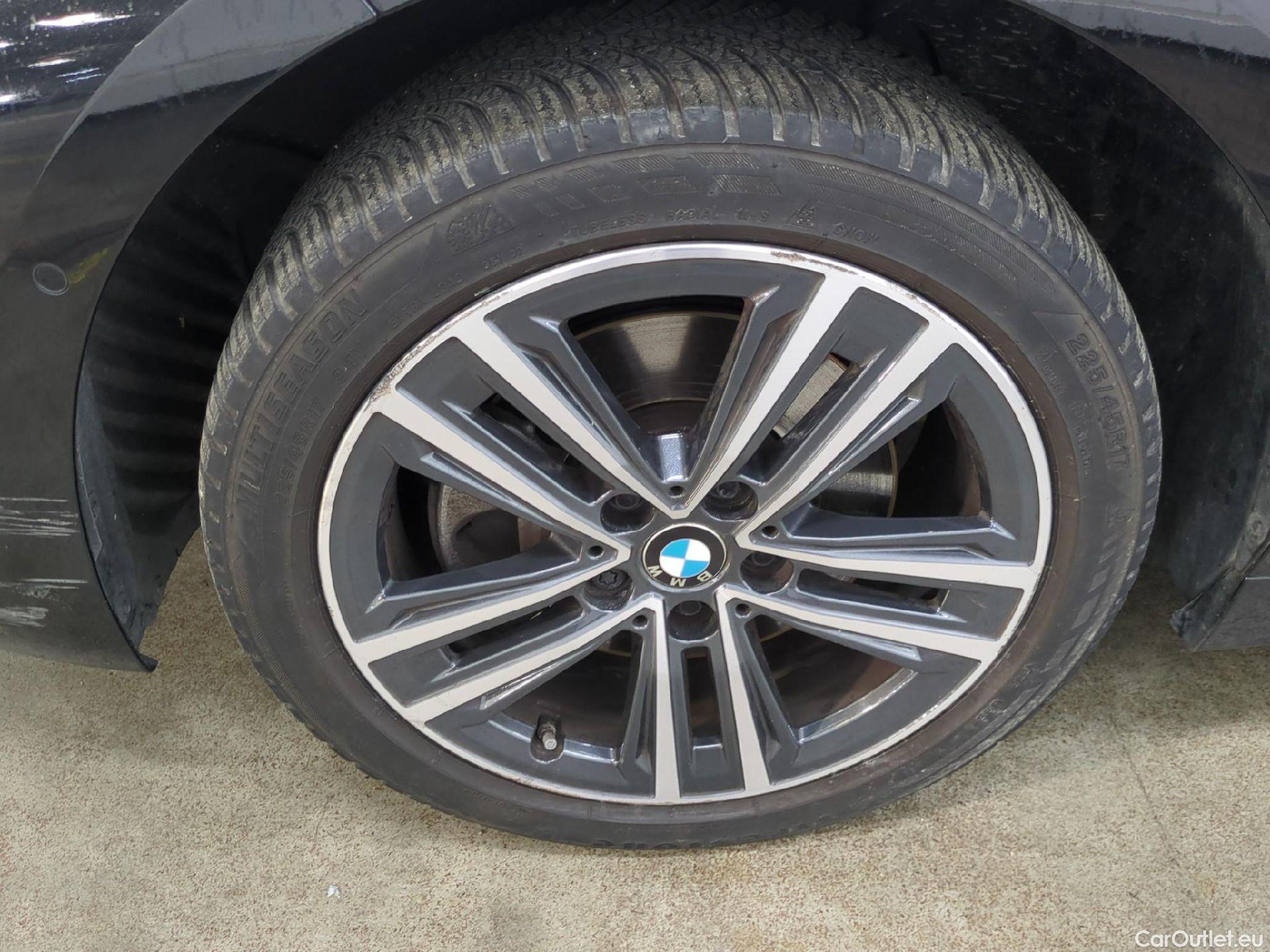  Bmw  Serie 1 Série 1 Berline 116 d Lounge 1.5 115CV BVA7 E6d #18