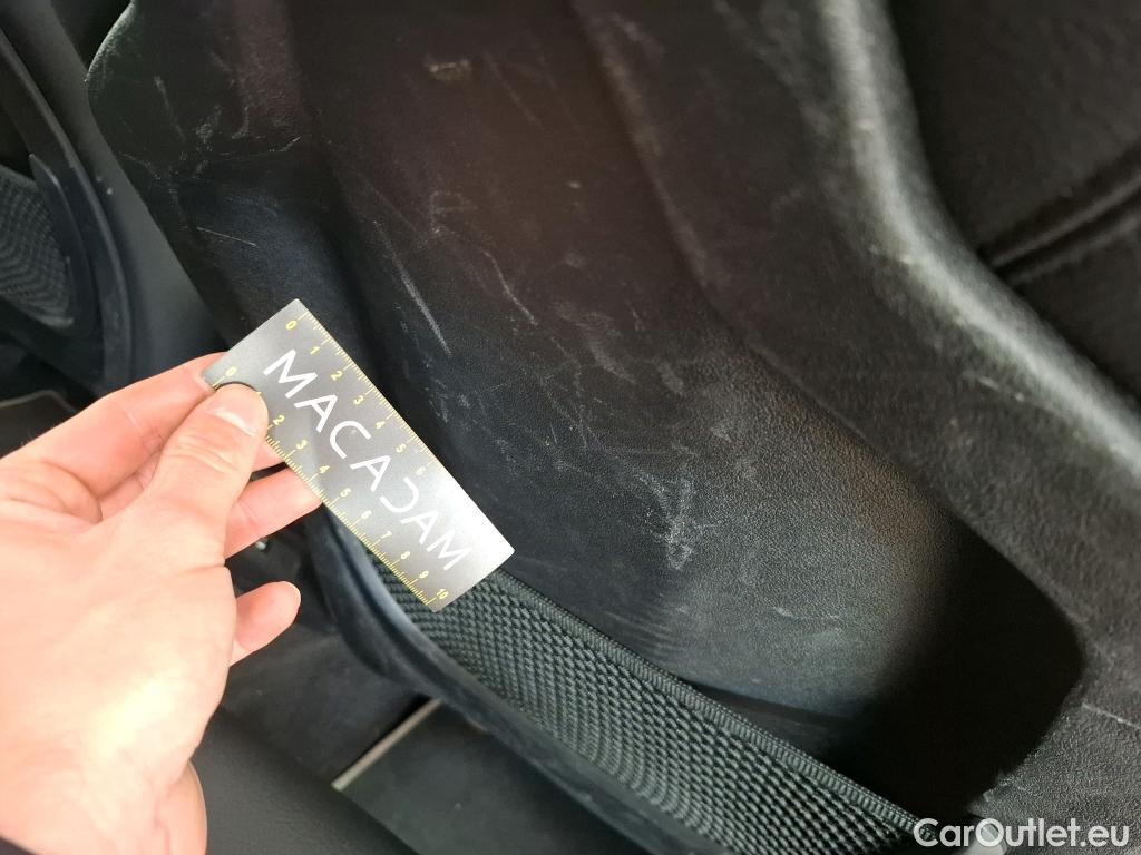  Bmw  Serie 1 Série 1 Berline 120 i Edition Sport 2.0 180CV BVA7 E6d #47