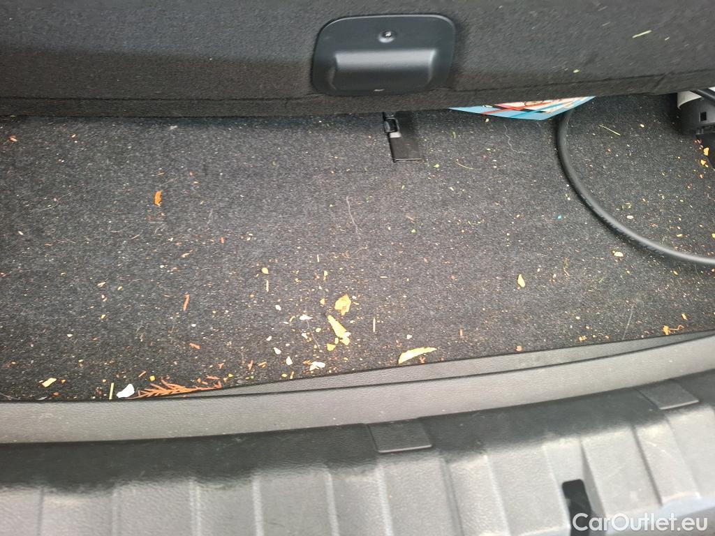  Bmw  Serie 3 BMW Série 3 Berline / 2018 / 4P / Berline 330e 292ch Luxury BVA8 Hybride #73