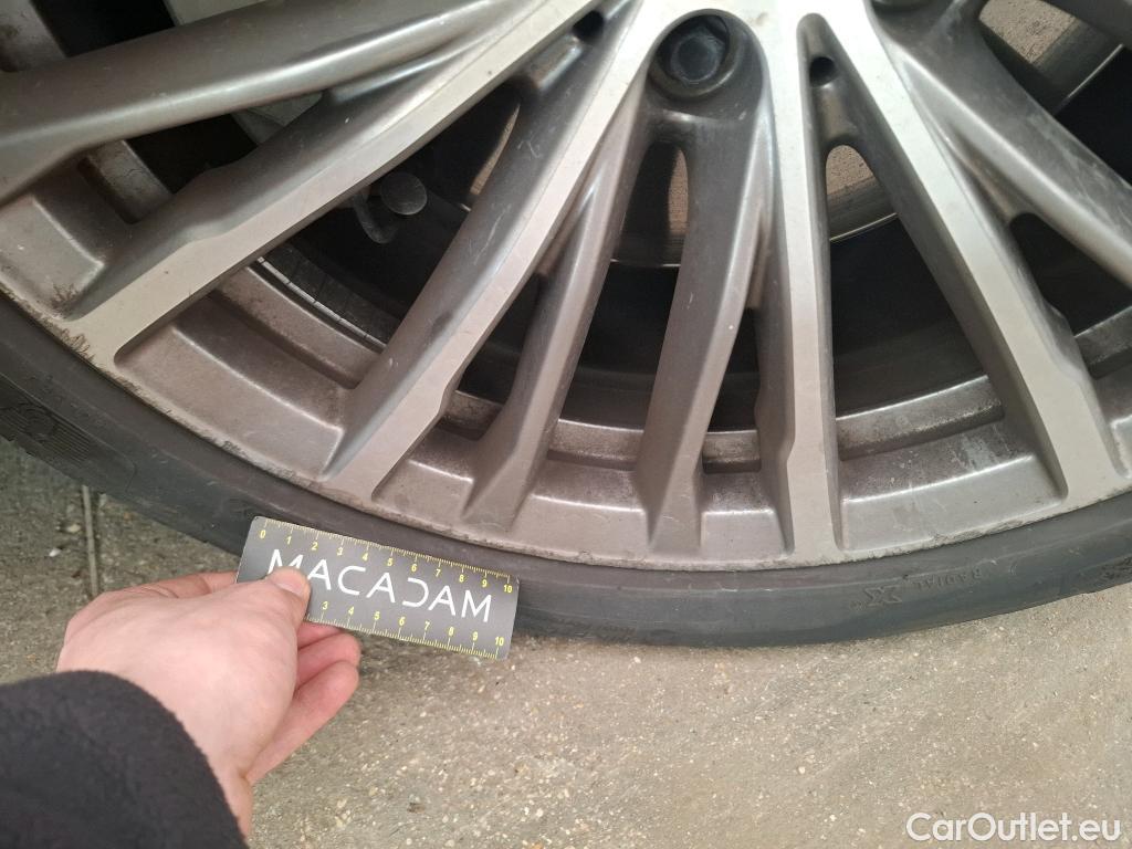  Bmw  Serie 3 BMW Série 3 Berline / 2018 / 4P / Berline 330e 292ch Luxury BVA8 Hybride #58