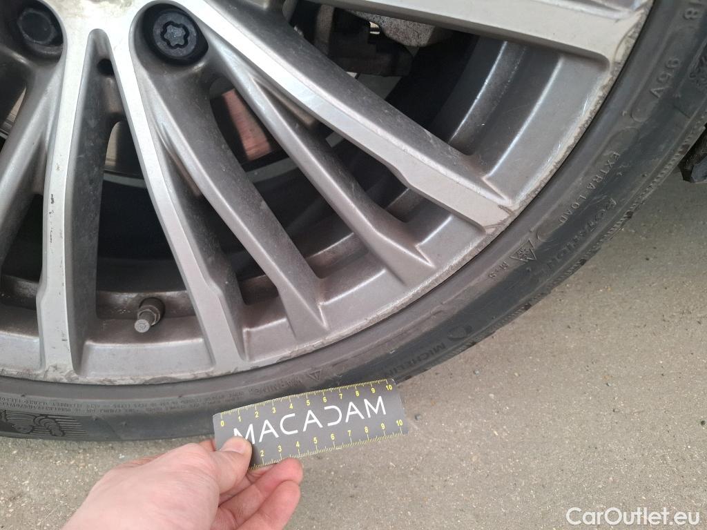  Bmw  Serie 3 BMW Série 3 Berline / 2018 / 4P / Berline 330e 292ch Luxury BVA8 Hybride #44