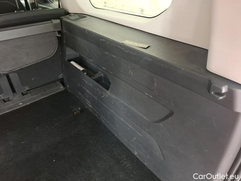  Citroen  Berlingo  Shine XL 1.5 BlueHDi 130CV BVM6 E6dT #40