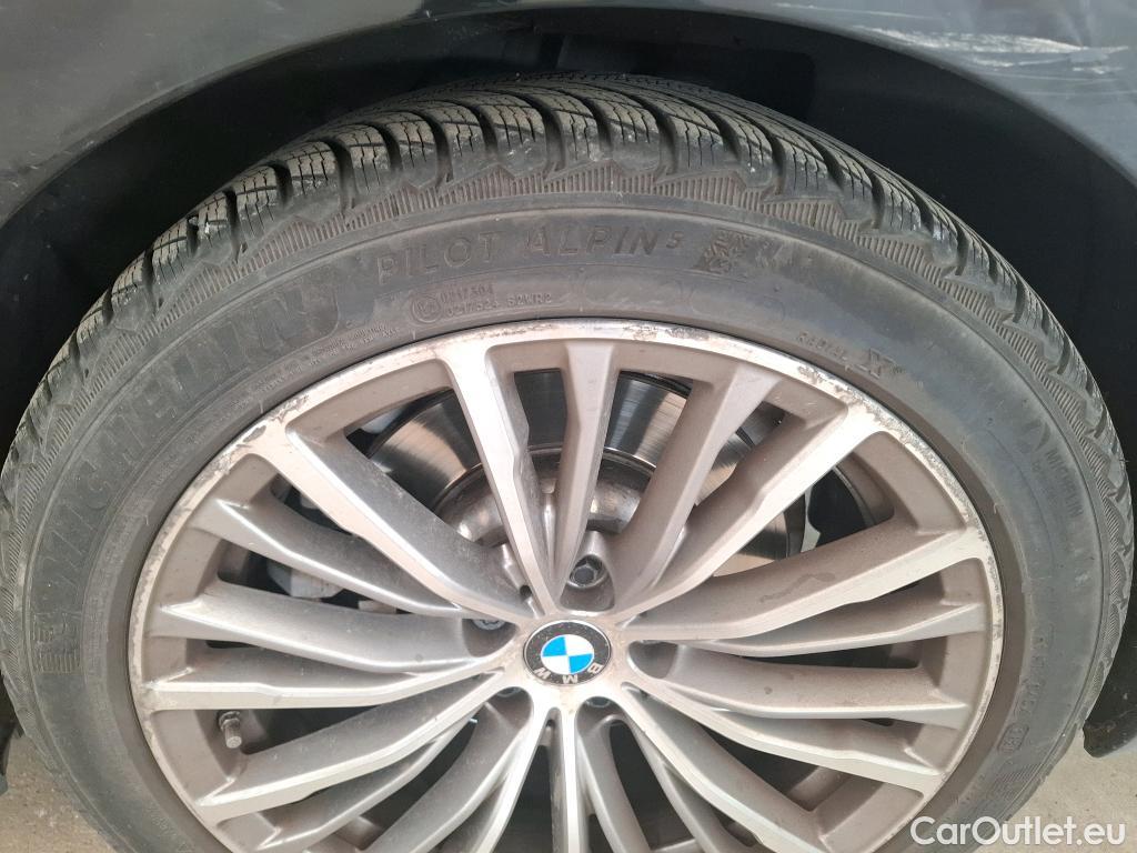  Bmw  Serie 3 BMW Série 3 Berline / 2018 / 4P / Berline 330e 292ch Luxury BVA8 Hybride #68