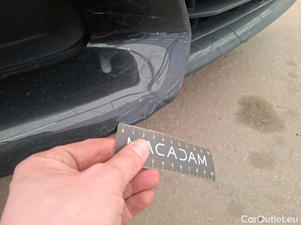  Bmw  Serie 3 BMW Série 3 Berline / 2018 / 4P / Berline 330e 292ch Luxury BVA8 Hybride #64