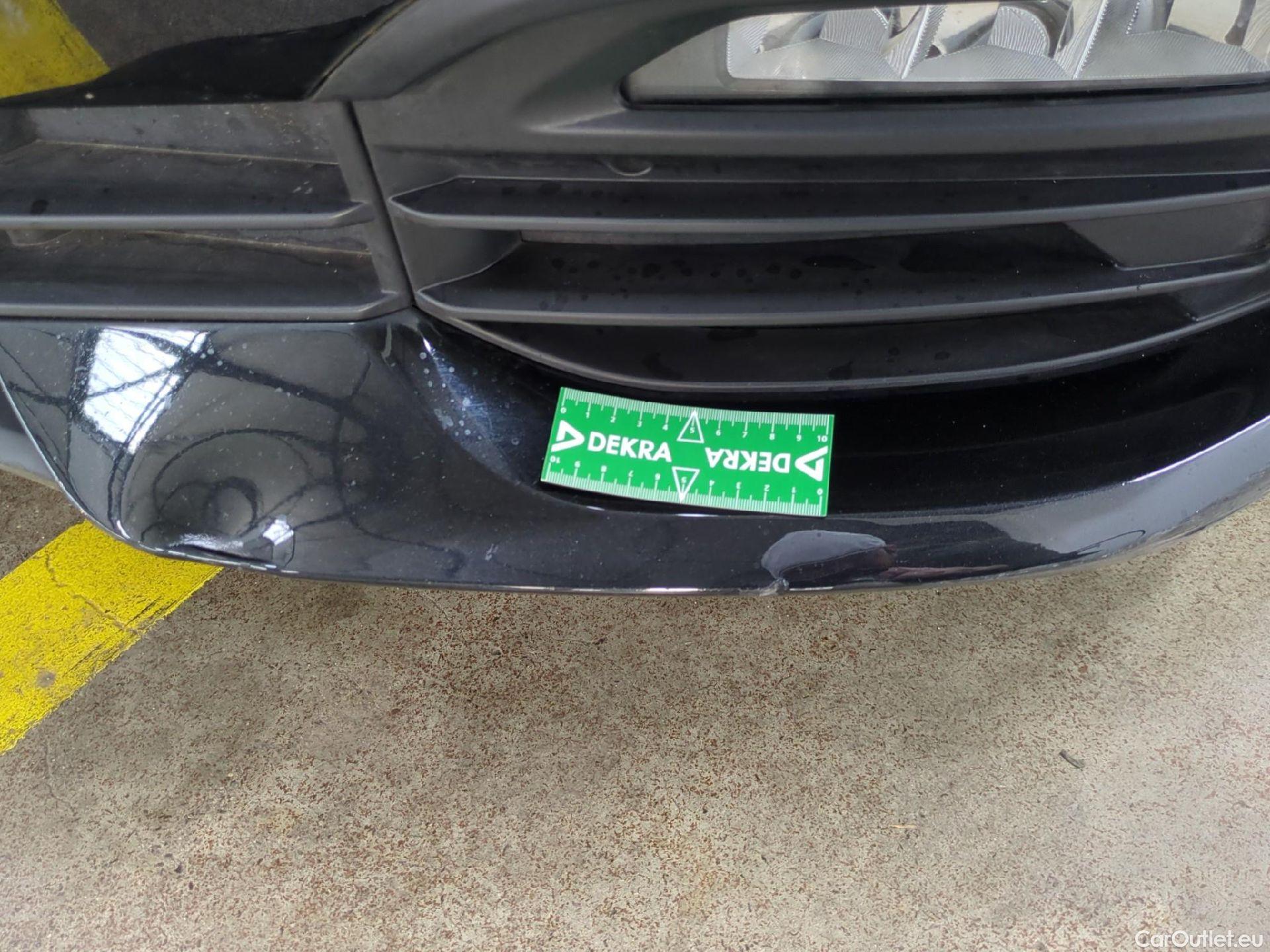  Bmw  Serie 1 Série 1 Berline 116 d Lounge 1.5 115CV BVA7 E6d #50