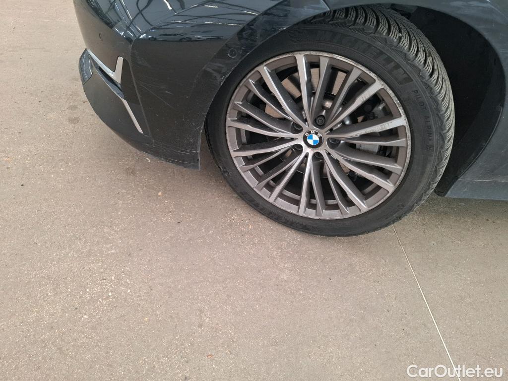  Bmw  Serie 3 BMW Série 3 Berline / 2018 / 4P / Berline 330e 292ch Luxury BVA8 Hybride #33