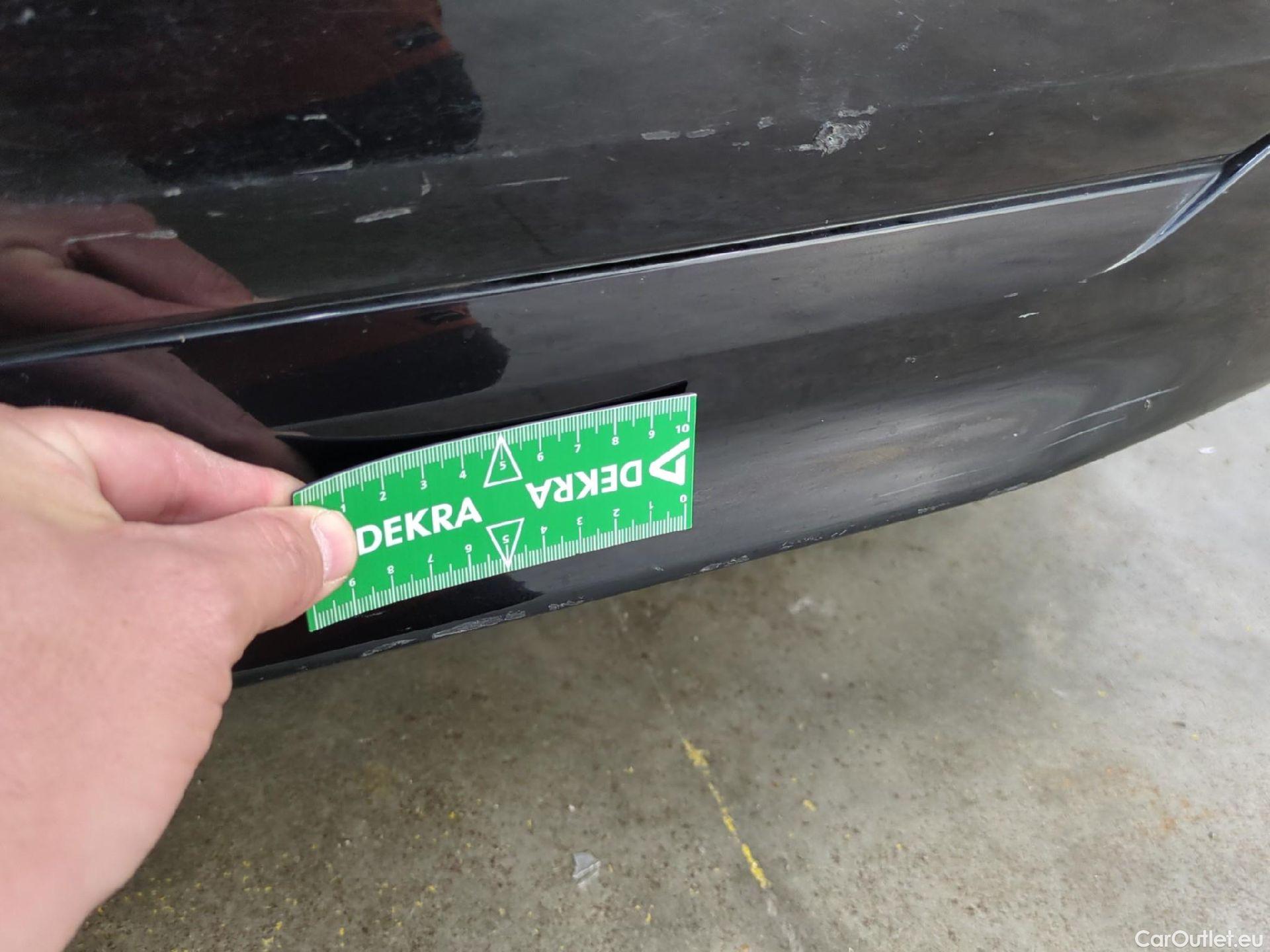  Bmw  Serie 1 Série 1 Berline 116 d Lounge 1.5 115CV BVA7 E6d #63