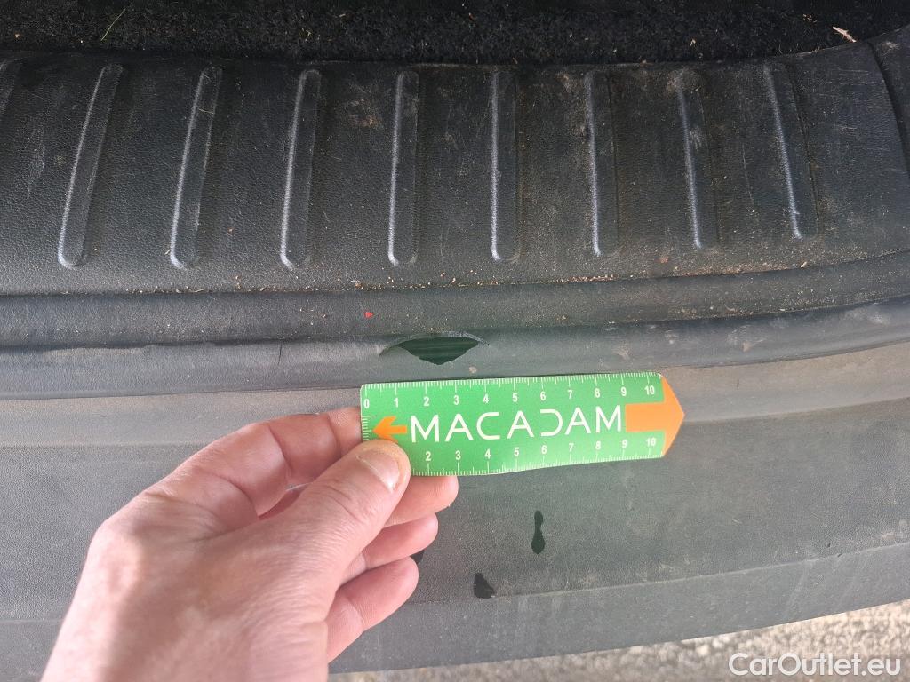  Hyundai  Tucson HYUNDAI  / 2020 / 5P / SUV 1.6 PHEV 265 HTRAC BUSINESS 4WD AUTO #9