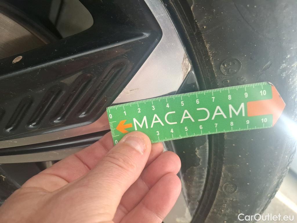  Hyundai  Tucson HYUNDAI  / 2020 / 5P / SUV 1.6 PHEV 265 HTRAC BUSINESS 4WD AUTO #27