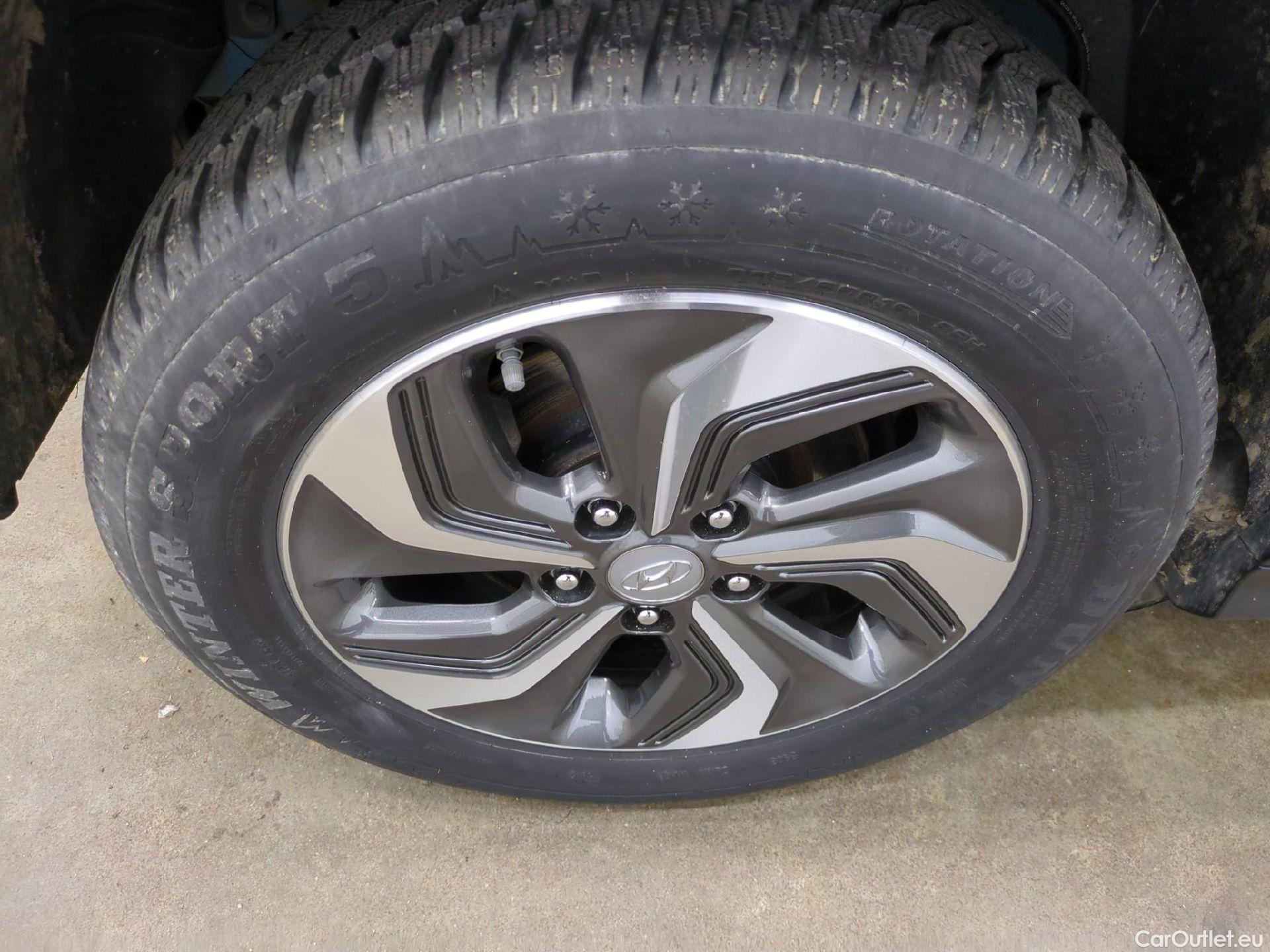  Hyundai  Konna Kona Intuitive Hybrid 2WD 1.6 GDI 140CV BVA6 E6d / Pare-brise HS #14