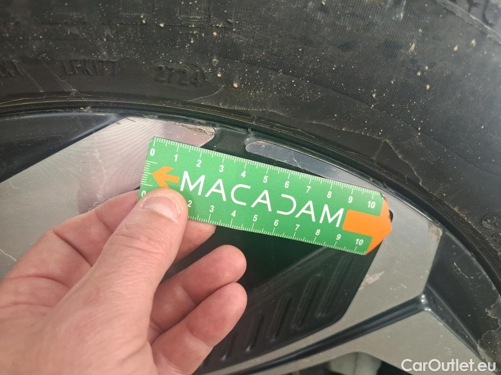  Hyundai  Tucson HYUNDAI  / 2020 / 5P / SUV 1.6 PHEV 265 HTRAC BUSINESS 4WD AUTO #29