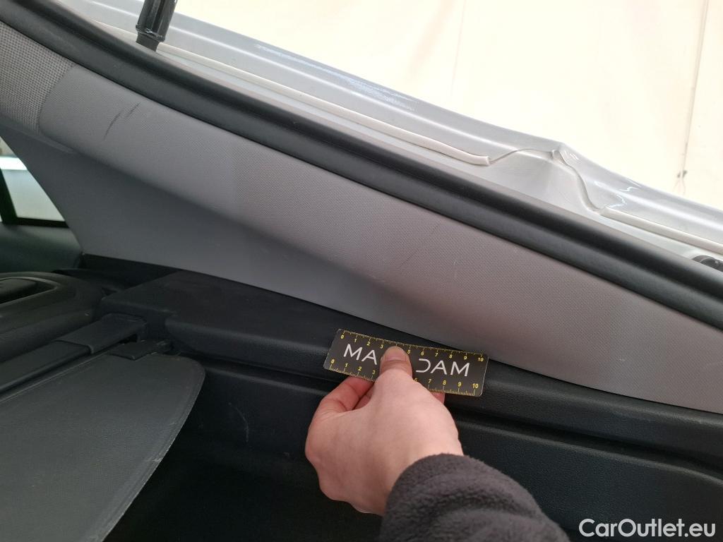  Hyundai   Ioniq HYUNDAI / 2019 / 5P / Berline plug-in hybrid Executive #1