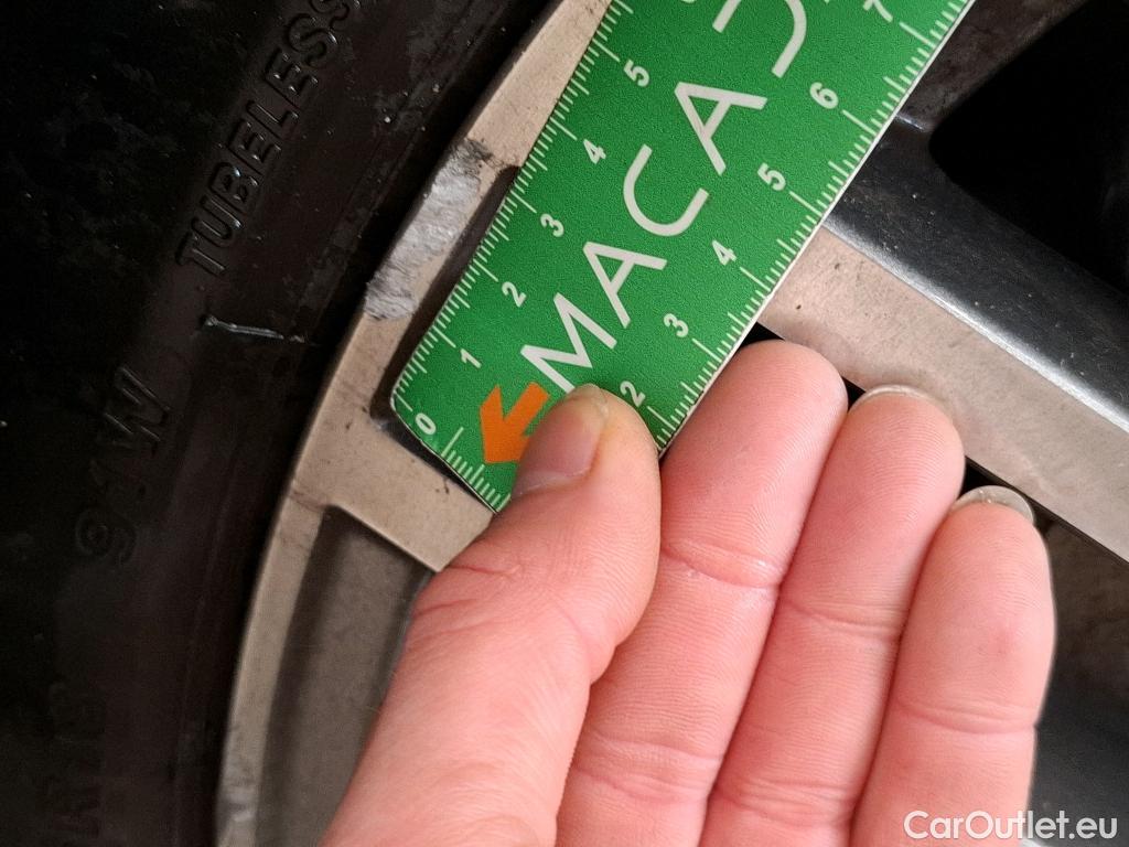  Mercedes  CLA-Klasse MERCEDES-BENZ CLA Coupe  2019  4P  Coupé CLA 180 d Business Line BA8 #11