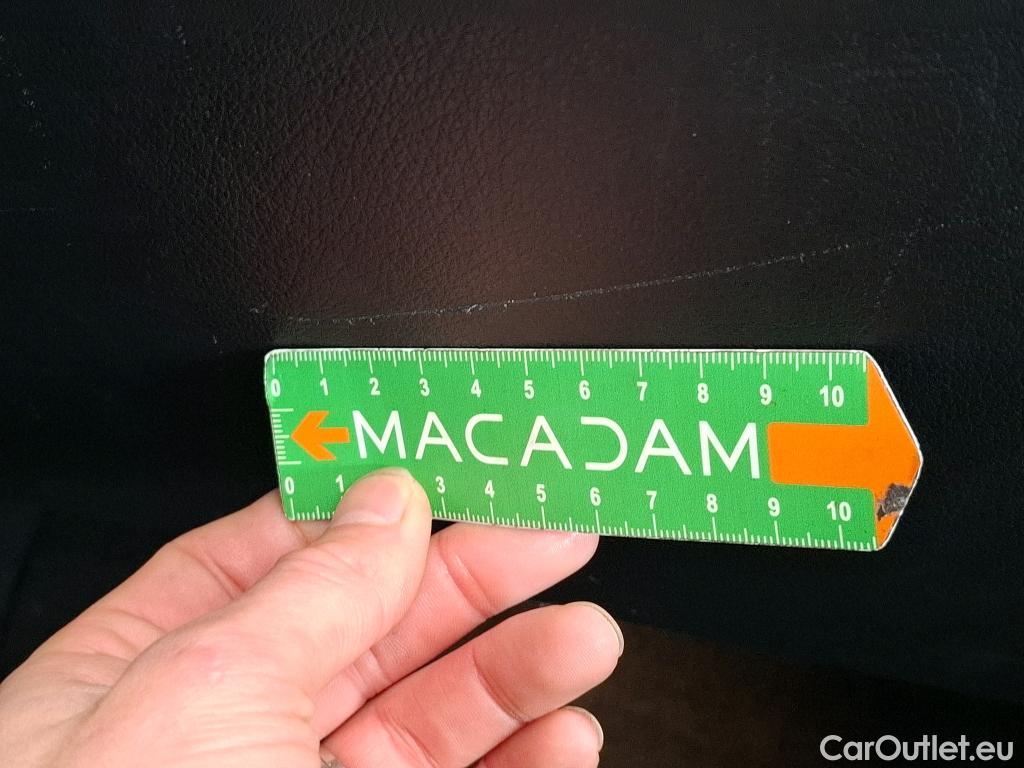  Mercedes  CLA-Klasse MERCEDES-BENZ CLA Coupe  2019  4P  Coupé CLA 180 d Business Line BA8 #32