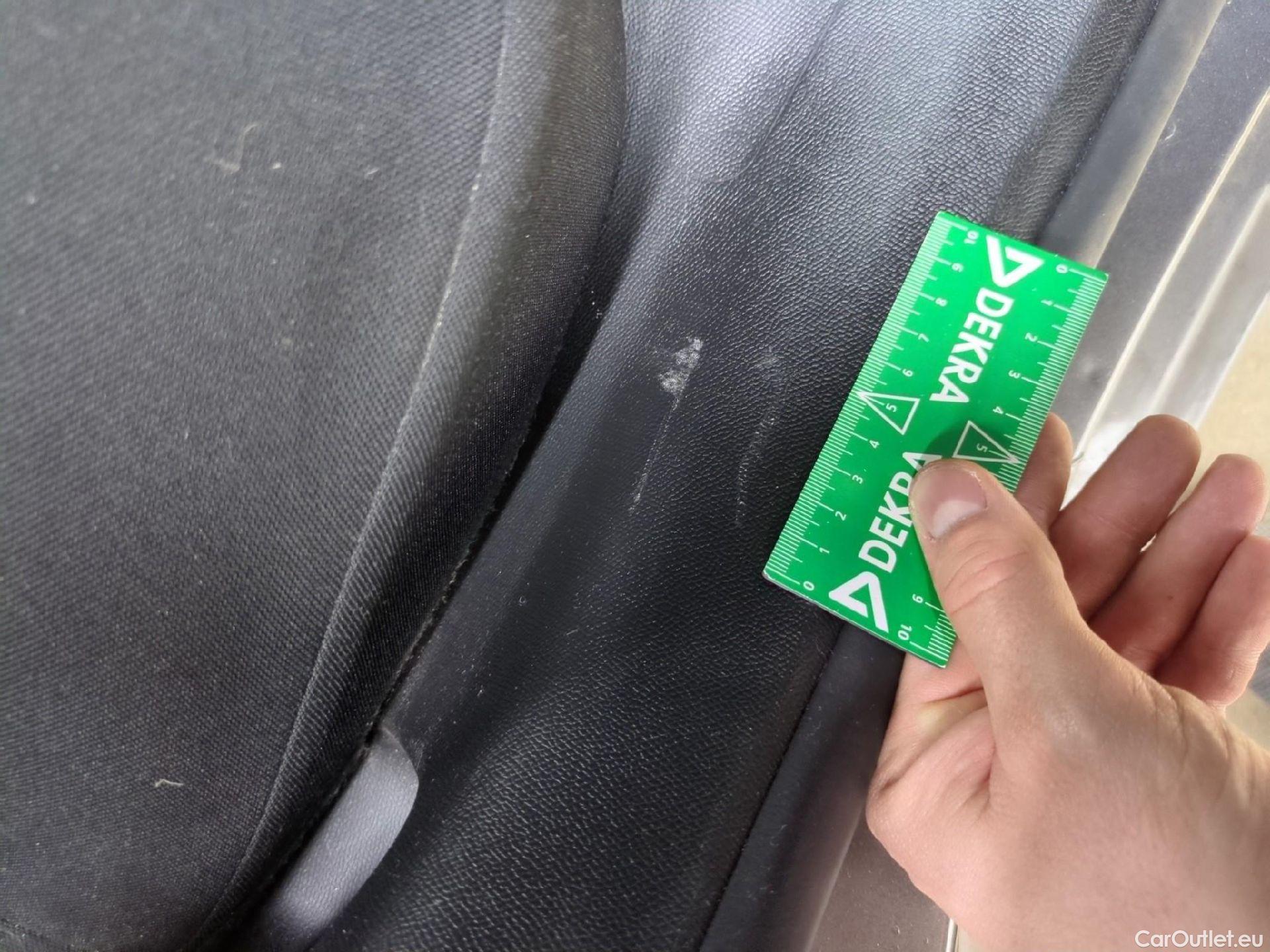  Peugeot  208  Active Pack 1.5 HDi 100CV BVM6 E6d #15