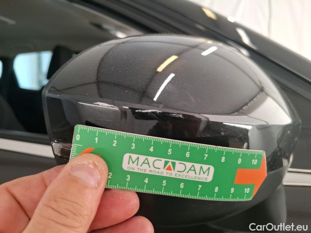  Nissan  Qashqai NISSAN  / 2021 / 5P / Crossover 1.3 MHEV 140 Visia #33