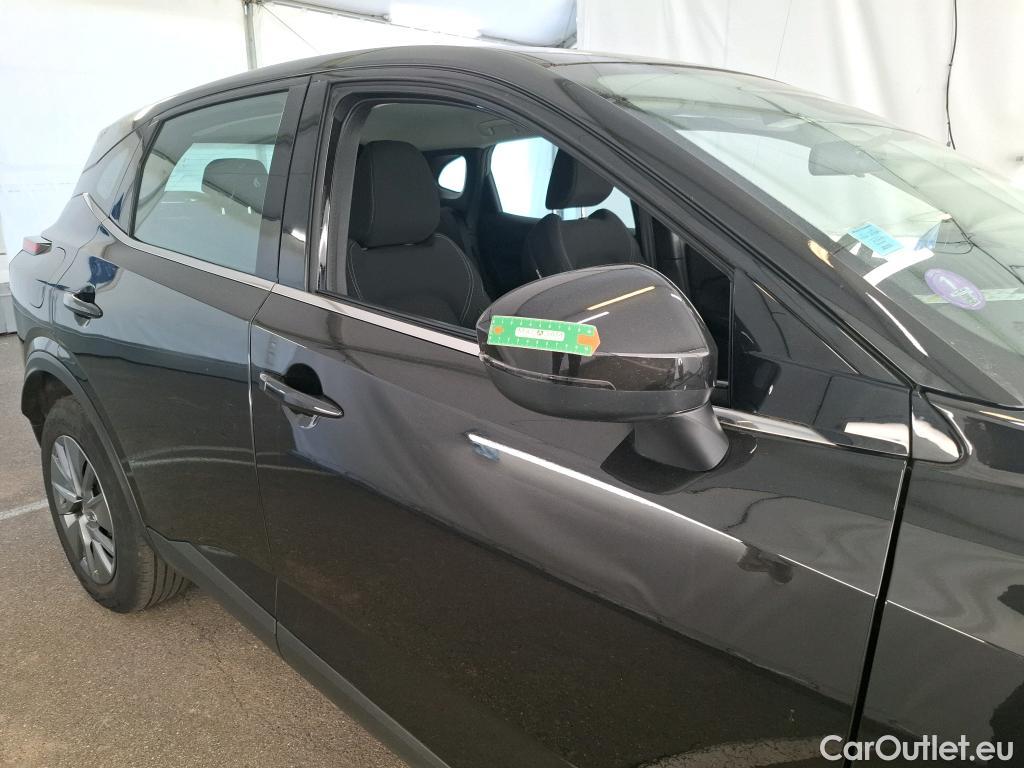  Nissan  Qashqai NISSAN  / 2021 / 5P / Crossover 1.3 MHEV 140 Visia #32