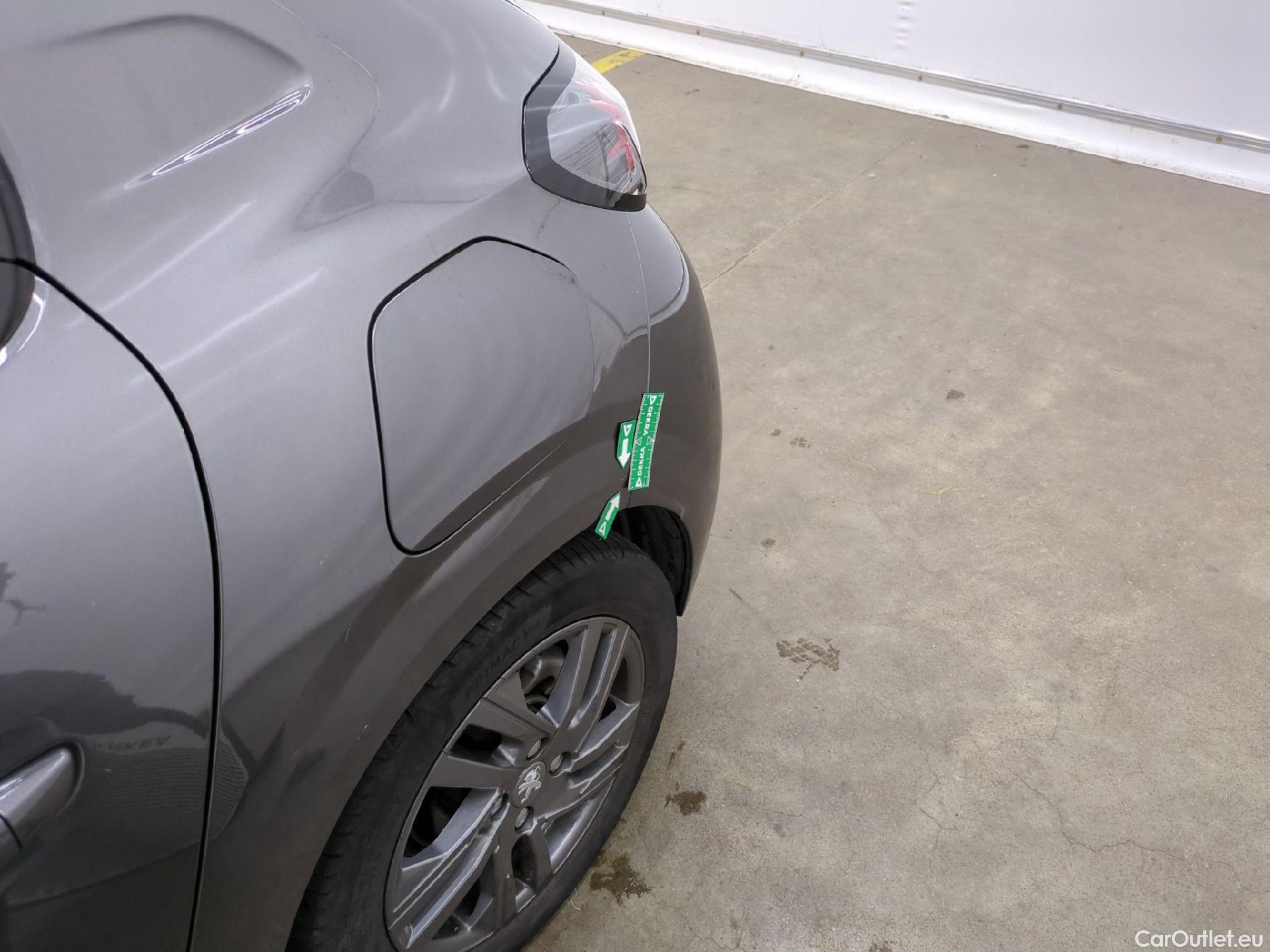  Peugeot  208  Active Pack 1.5 HDi 100CV BVM6 E6d #47