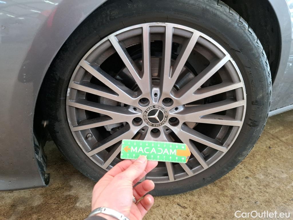  Mercedes  CLA-Klasse MERCEDES-BENZ CLA Coupe  2019  4P  Coupé CLA 180 d Business Line BA8 #9