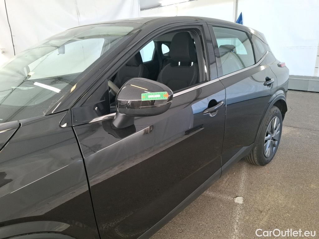  Nissan  Qashqai NISSAN  / 2021 / 5P / Crossover 1.3 MHEV 140 Visia #16