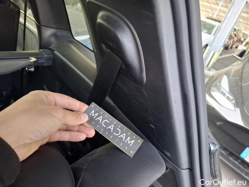  Mercedes  GLB MERCEDES-BENZ  / 2019 / 5P / SUV  200 d AMG Line #36