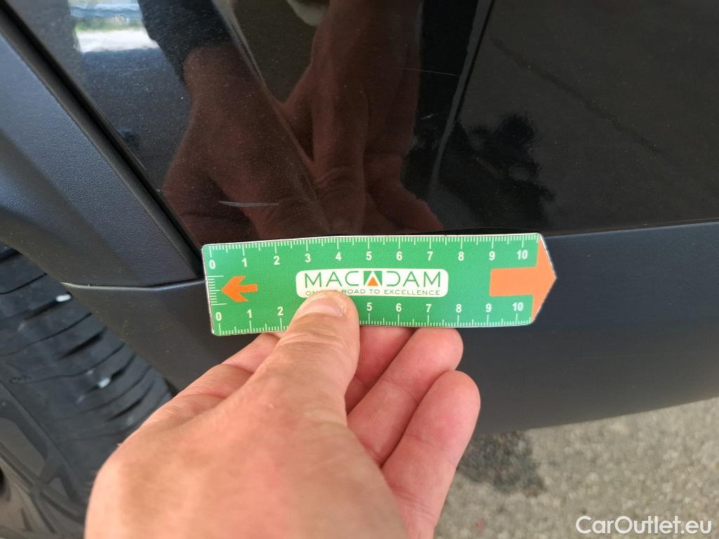  Nissan  Qashqai NISSAN  / 2021 / 5P / Crossover 1.3 MHEV 140 Visia #41