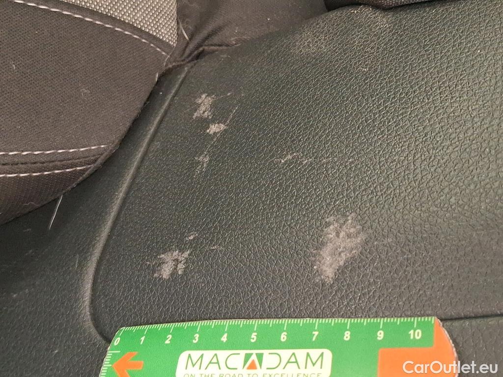  Nissan  Qashqai NISSAN  / 2017 / 5P / Crossover 1.5 DCI 115 Business Edition #9