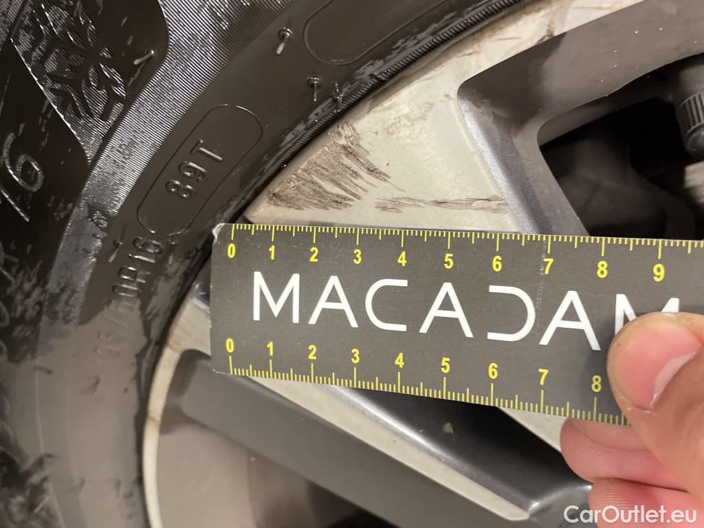  Peugeot  2008  Allure Business 1.2 PureTech 130CV BVM6 E6dT #9