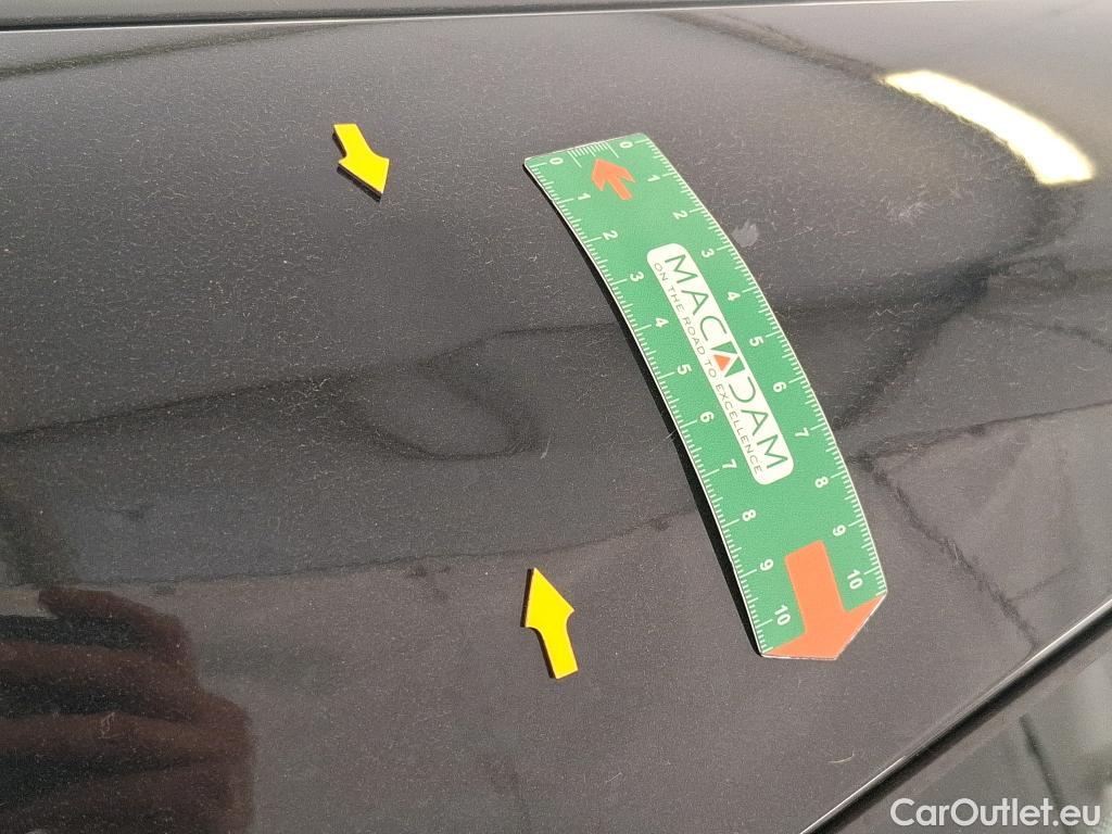  Nissan  Qashqai NISSAN  / 2021 / 5P / Crossover 1.3 MHEV 140 Visia #4