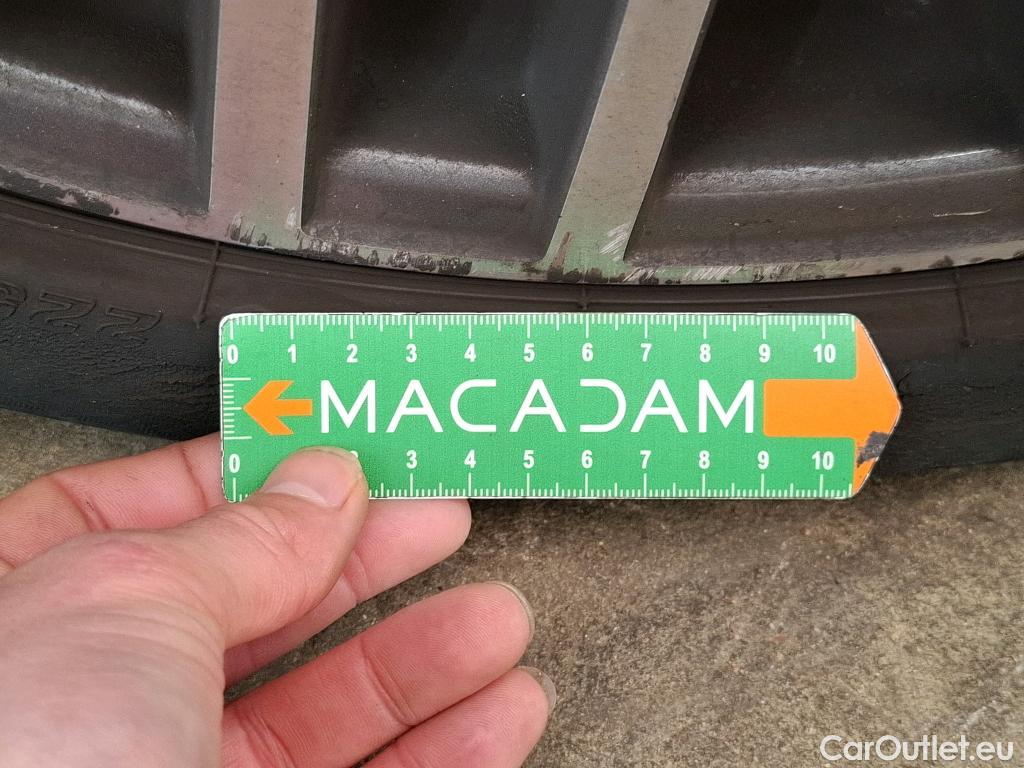  Mercedes  CLA-Klasse MERCEDES-BENZ CLA Coupe  2019  4P  Coupé CLA 180 d Business Line BA8 #18