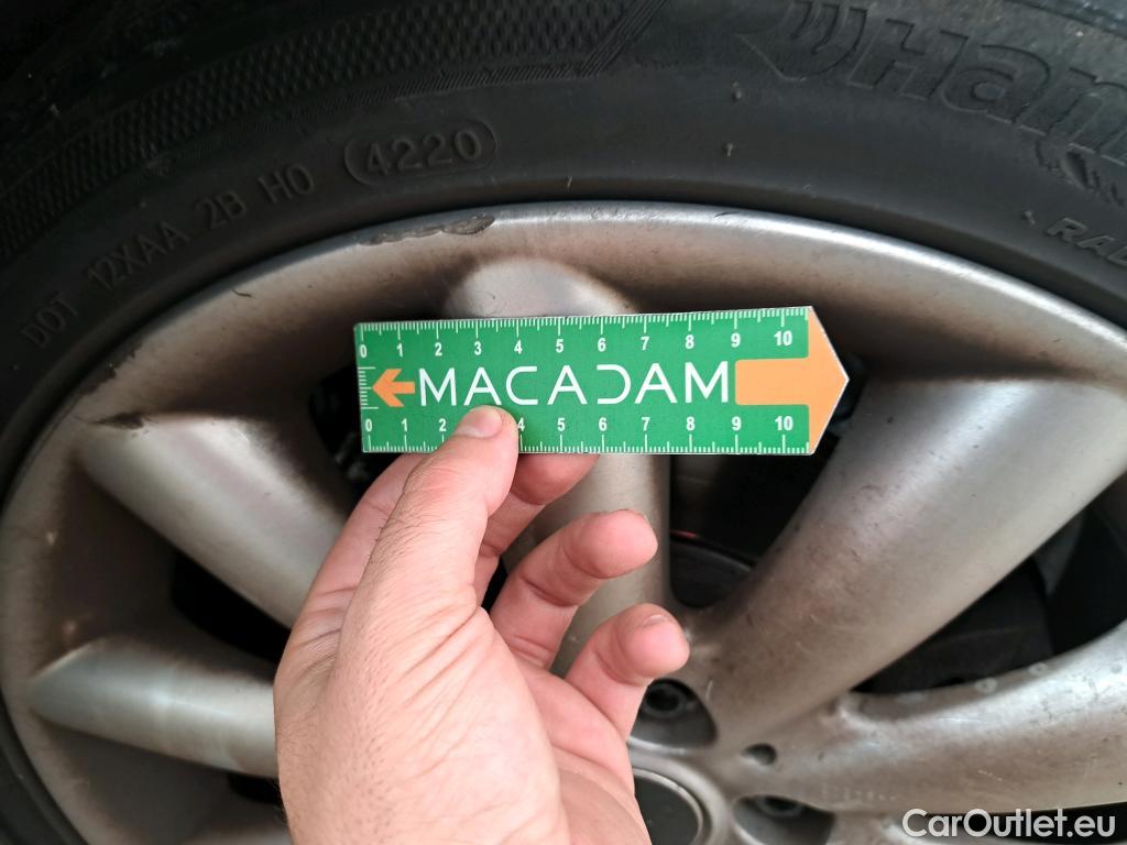  Mini  Mini   / 2014 / 5P / Berline Cooper Edition Greenwich 136 ch #28