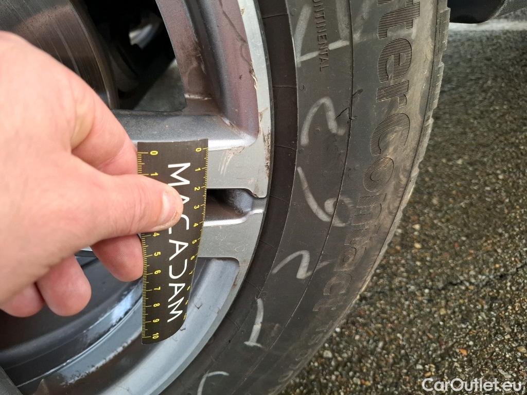  Mercedes  G-Klasee MERCEDES-BENZ GLC / 2019 / 5P / SUV 2.0 GLC 300 E BUSINESS LINE 4MATIC #7