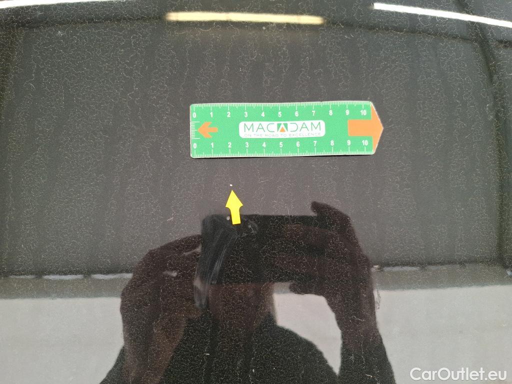  Nissan  Qashqai NISSAN  / 2021 / 5P / Crossover 1.3 MHEV 140 Visia #24