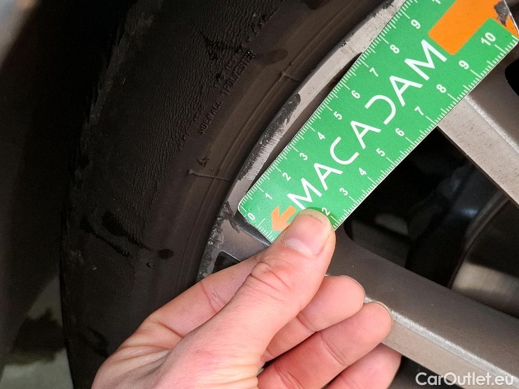  Mercedes  CLA-Klasse MERCEDES-BENZ CLA Coupe  2019  4P  Coupé CLA 180 d Business Line BA8 #20