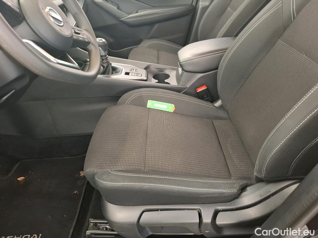  Nissan  Qashqai NISSAN  / 2021 / 5P / Crossover 1.3 MHEV 140 Visia #10