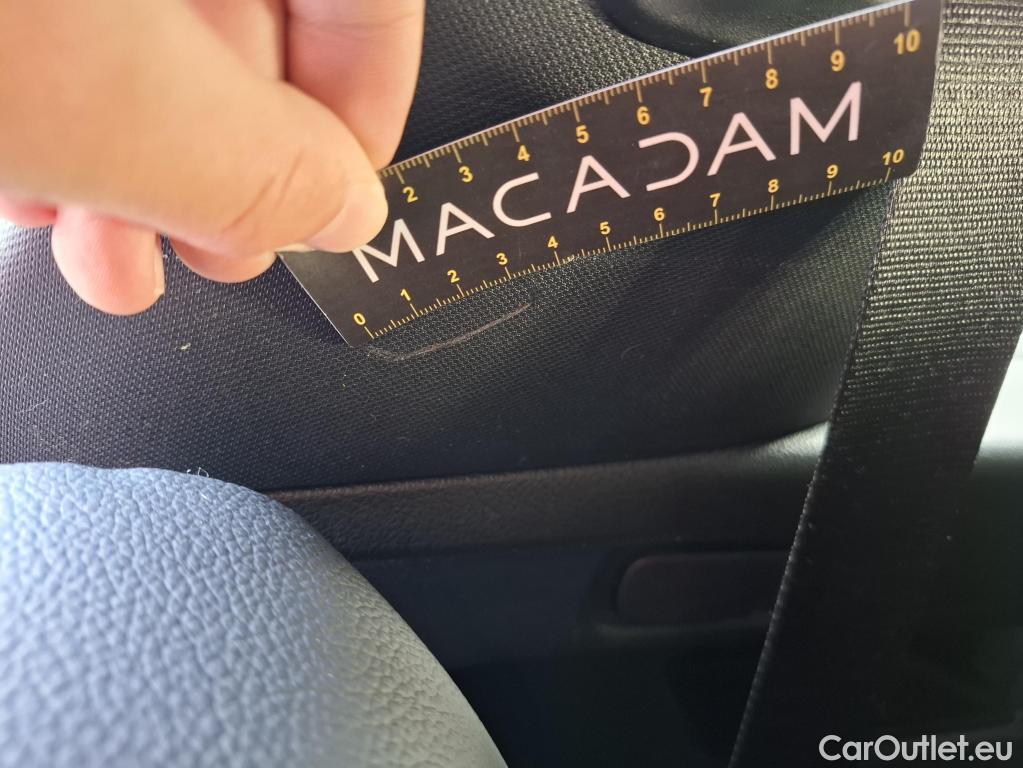  Mercedes  GLB MERCEDES-BENZ  / 2019 / 5P / SUV  200 d AMG Line #19