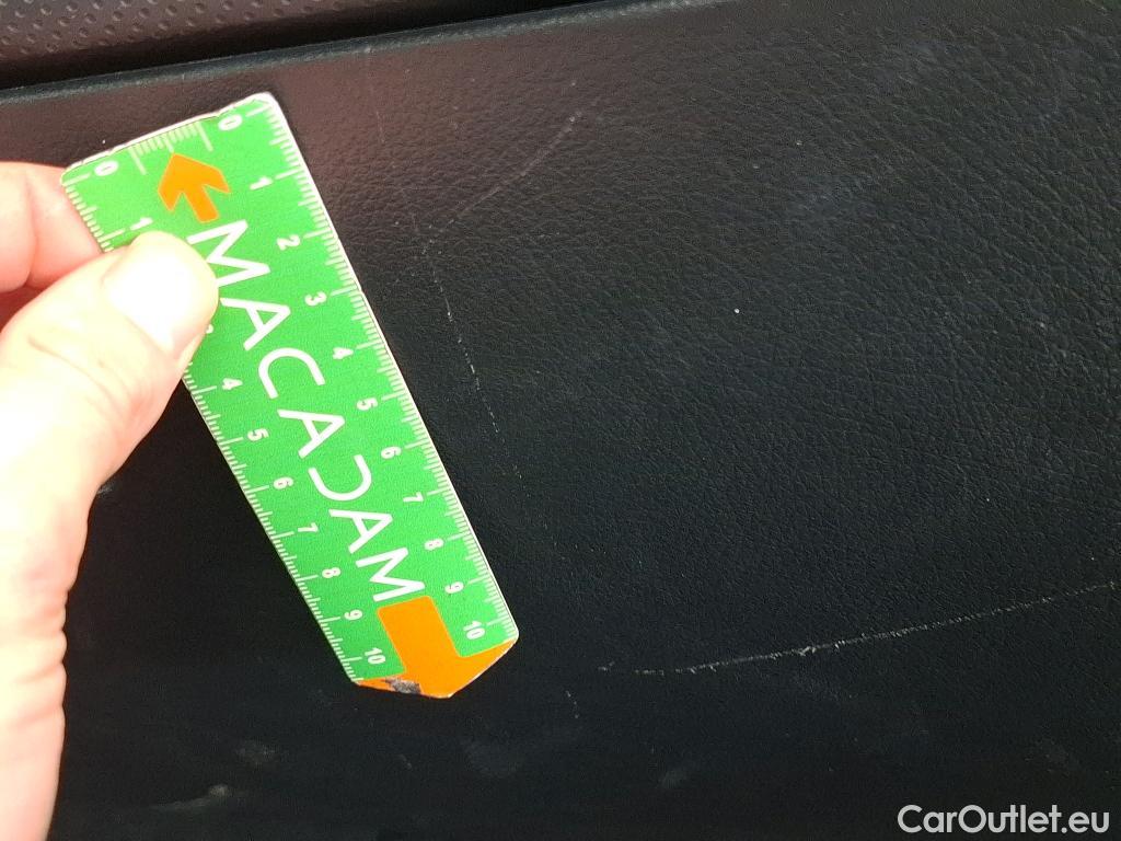  Mercedes  CLA-Klasse MERCEDES-BENZ CLA Coupe  2019  4P  Coupé CLA 180 d Business Line BA8 #33