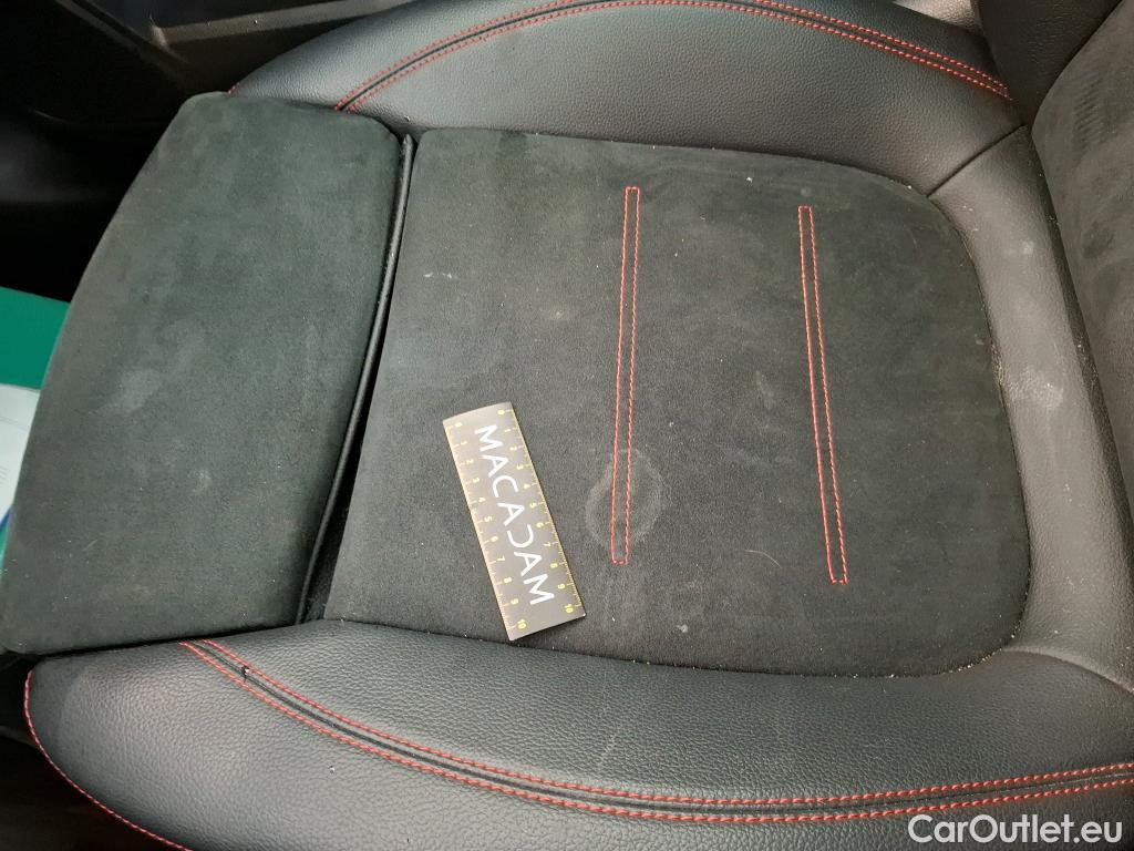  Mercedes  GLB MERCEDES-BENZ  / 2019 / 5P / SUV  200 d AMG Line #25