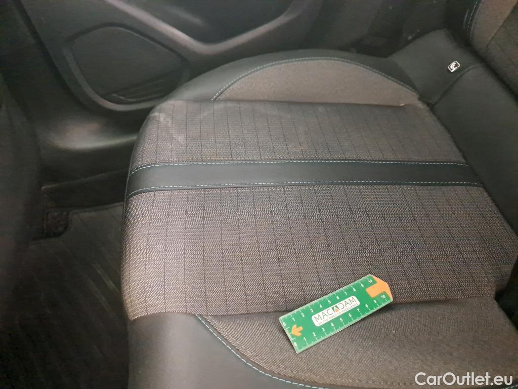  Peugeot  208  Allure Business 1.5 HDi 100CV BVM6 E6d #24