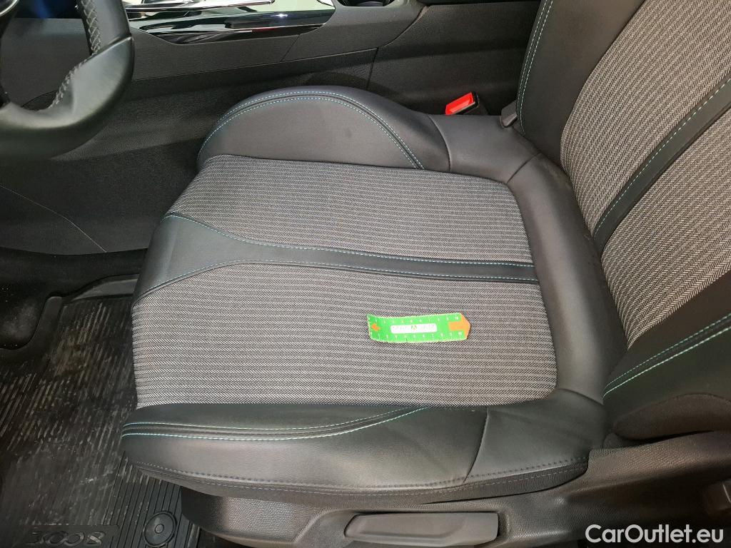  Peugeot  3008  II Allure 1.2 PureTech 130CV BVA8 E6d #11