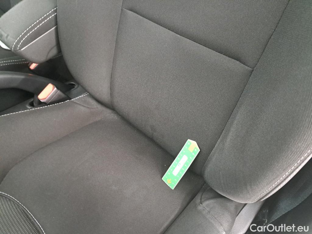  Renault  Clio RENAULT  / 2016 / 5P / Berline &Business TCe 90 #12