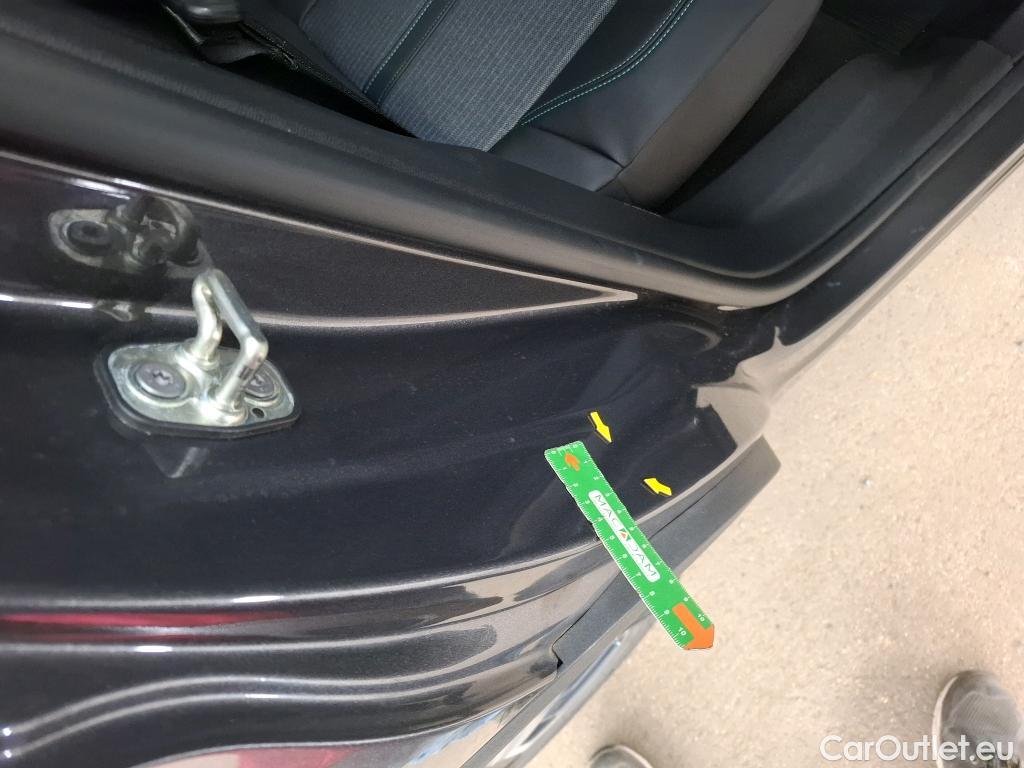  Peugeot  3008  II Allure 1.2 PureTech 130CV BVA8 E6d #13