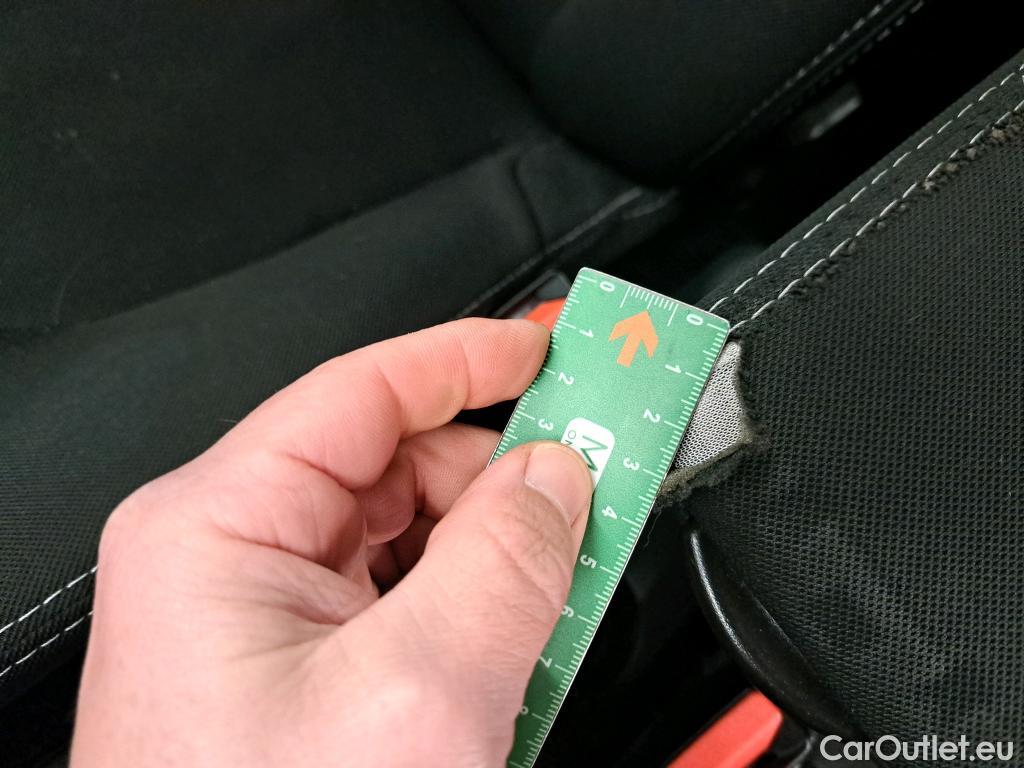  Renault  Clio RENAULT  / 2016 / 5P / Berline &Business TCe 90 #4