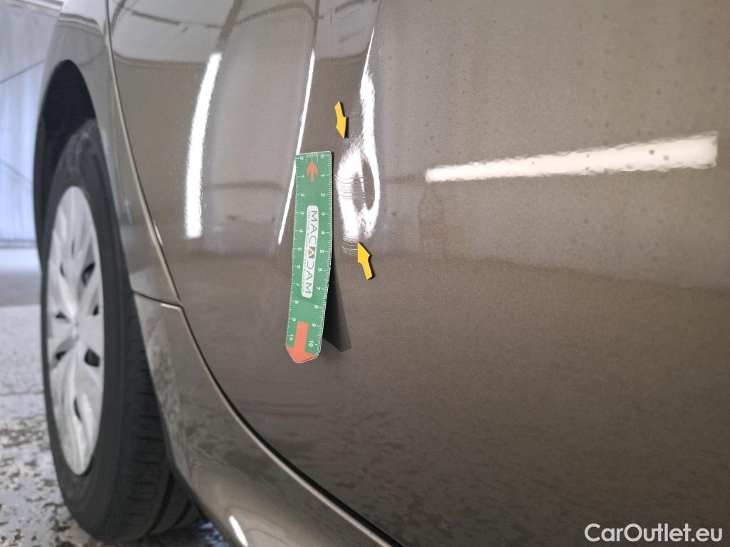  Toyota  Yaris TOYOTA  Hybride / 2019 / 5P / Berline Hybride 116h Dynamic Business Stage Acad #2