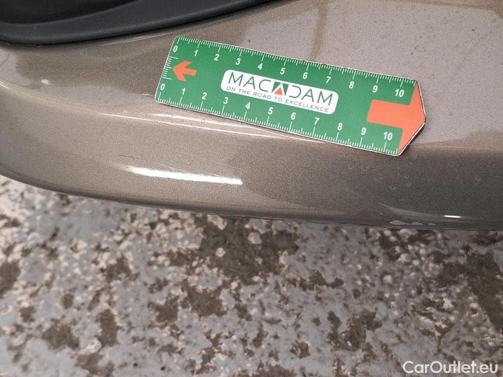  Toyota  Yaris TOYOTA  Hybride / 2019 / 5P / Berline Hybride 116h Dynamic Business Stage Acad #5