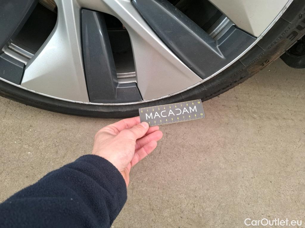  Tesla  Model Y TESLA  / 2020 / 5P / SUV Grand Autonomie Dual Motor AWD #34