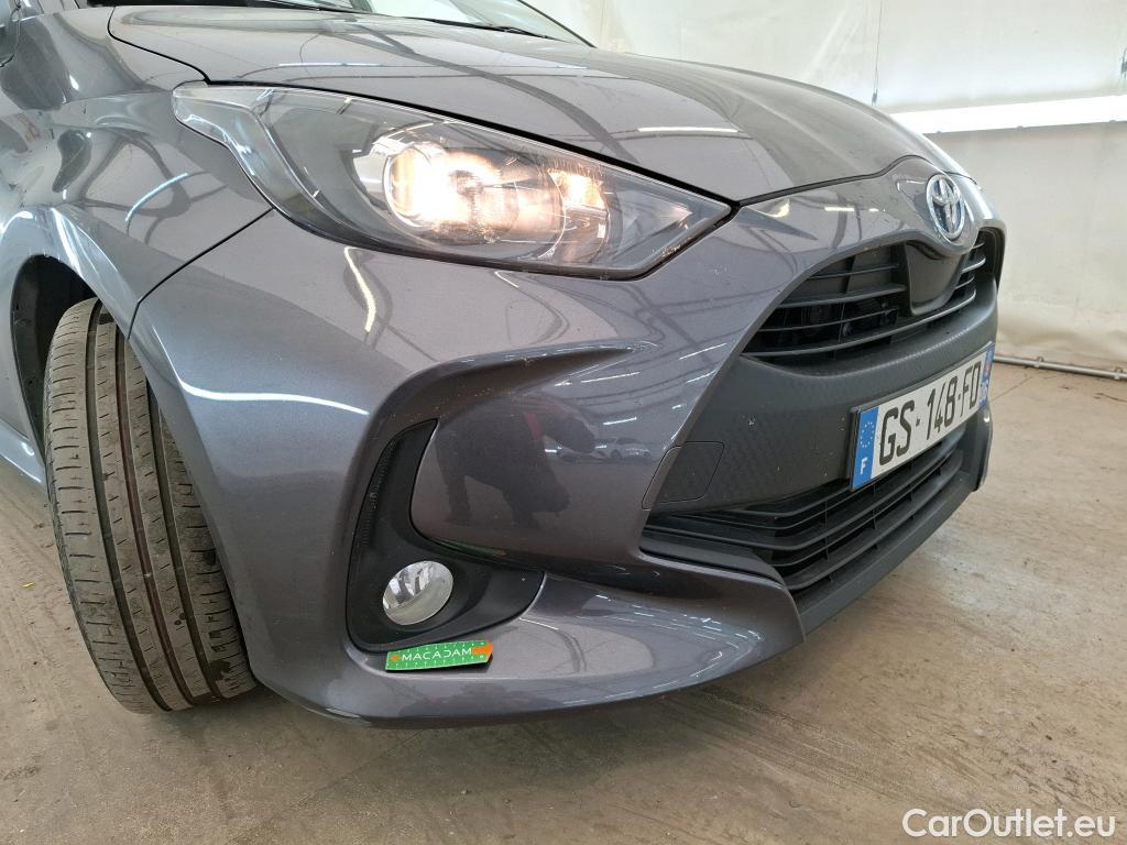  Toyota  Yaris TOYOTA  Hybride / 2019 / 5P / Berline Hybride 116h Dynamic Business Beyond Zer #1